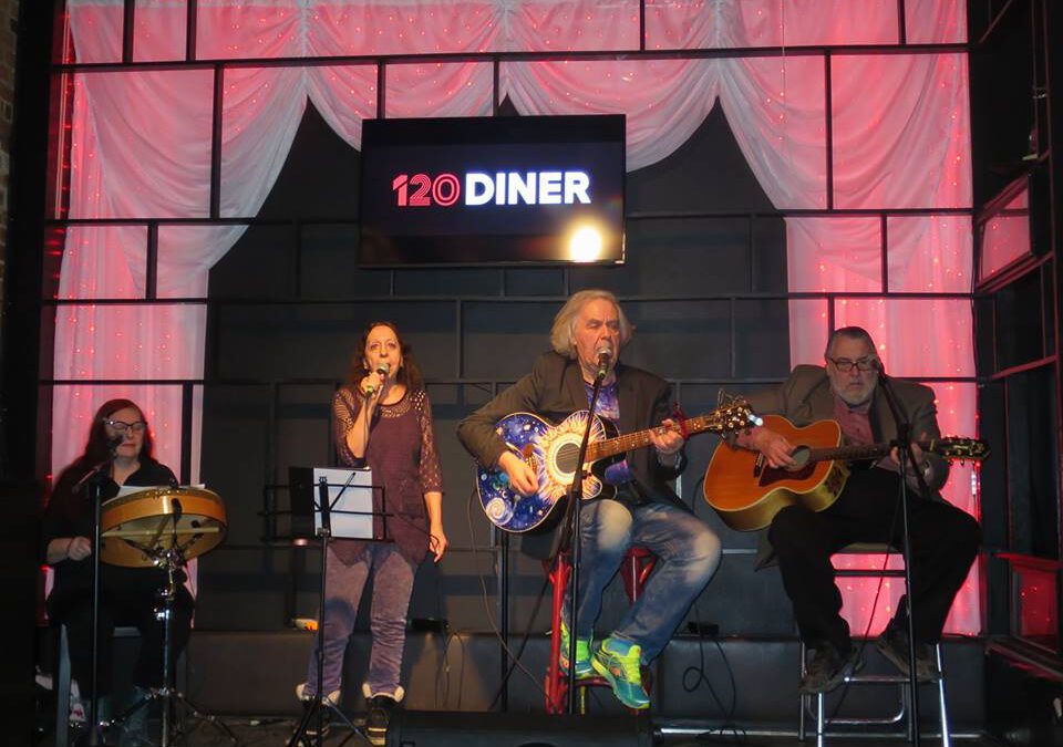 Brian Gladstone Band does the 120 Diner